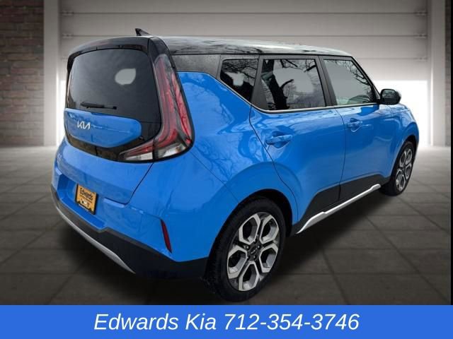 Used 2025 Kia Soul EX image 3