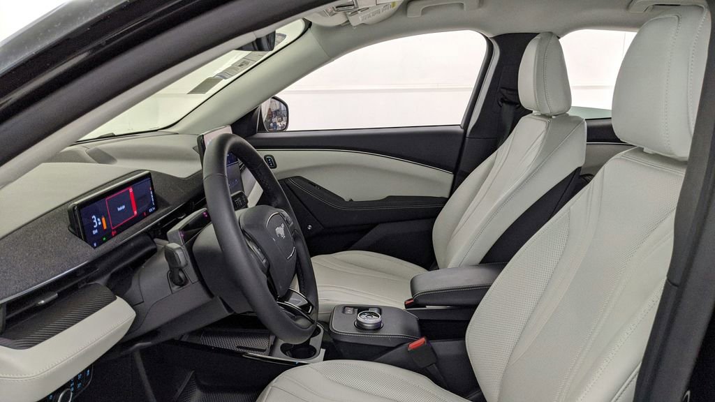 New 2023 Ford Mustang Mach-E Premium image 34