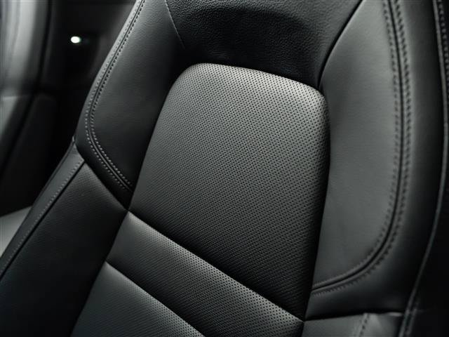 Certified 2025 Porsche 911 Carrera RWD image 24