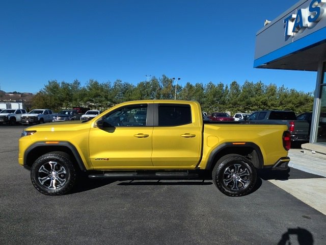 Used 2023 GMC Canyon AT4 w/ AT4 Premium Package image 3