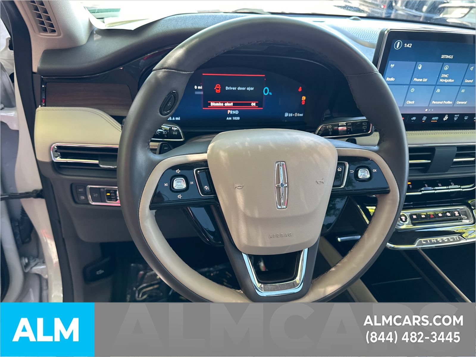 Used 2024 Lincoln Corsair Grand Touring AWD/4WD image 18