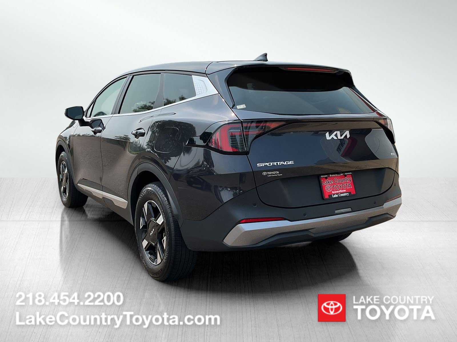 Used 2026 Kia Sportage LX AWD/4WD image 3