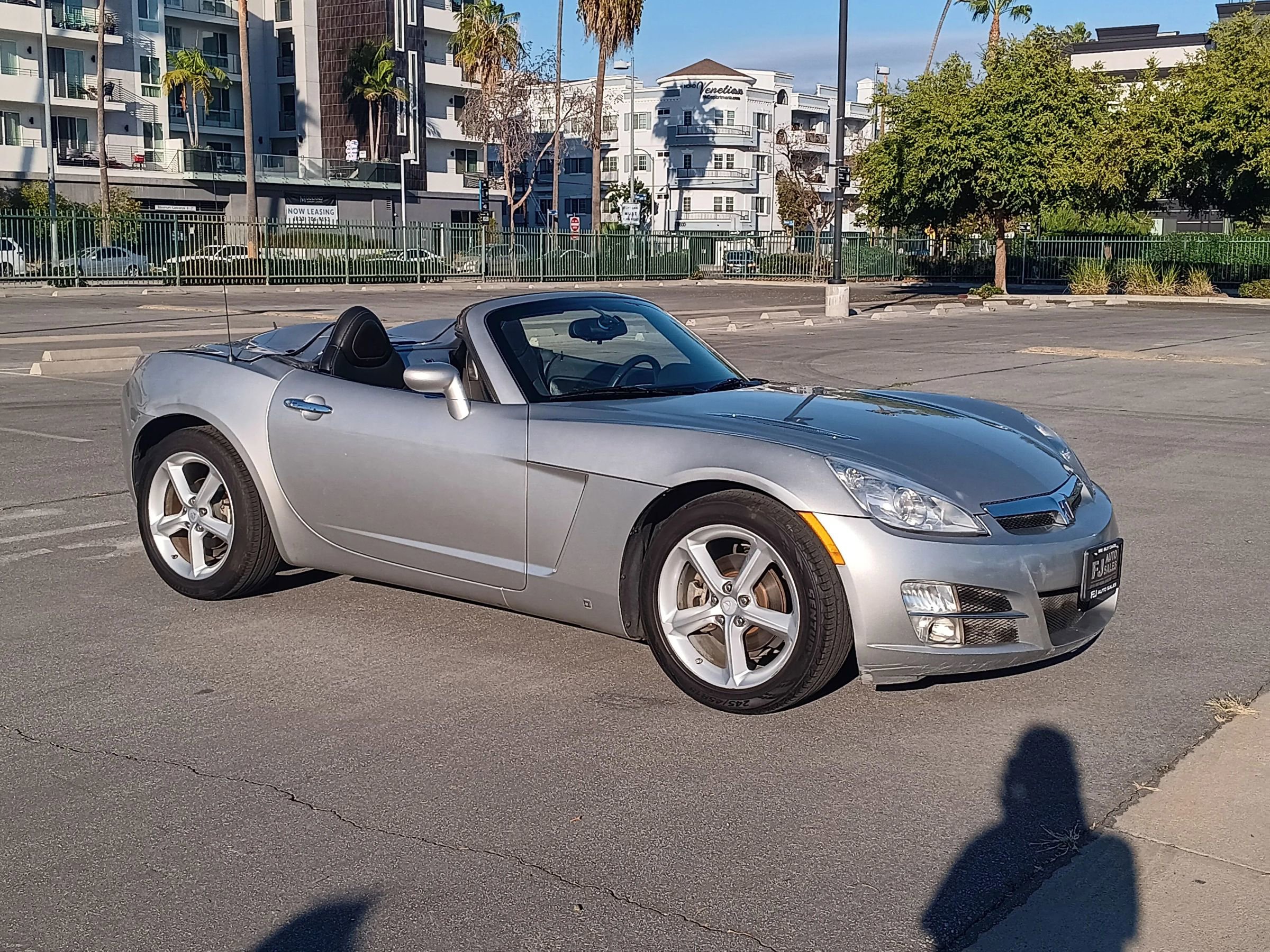 Used 2009 Saturn Sky w/ Premium Trim Package image 9