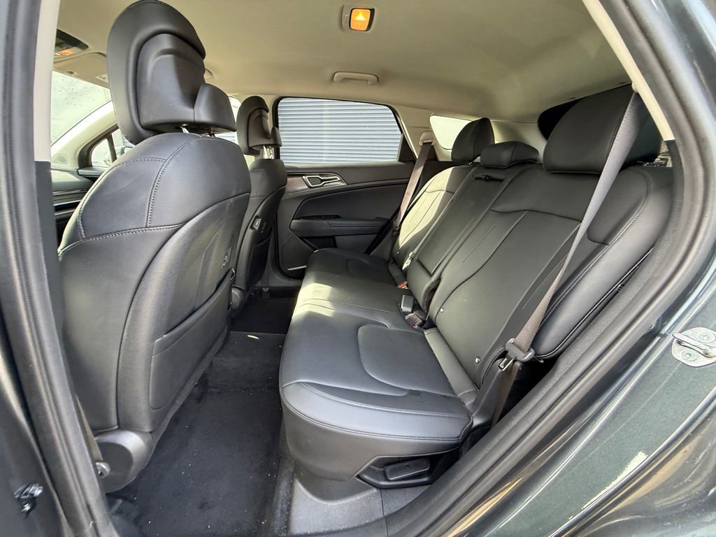 Certified 2024 Kia Sportage EX AWD/4WD image 9