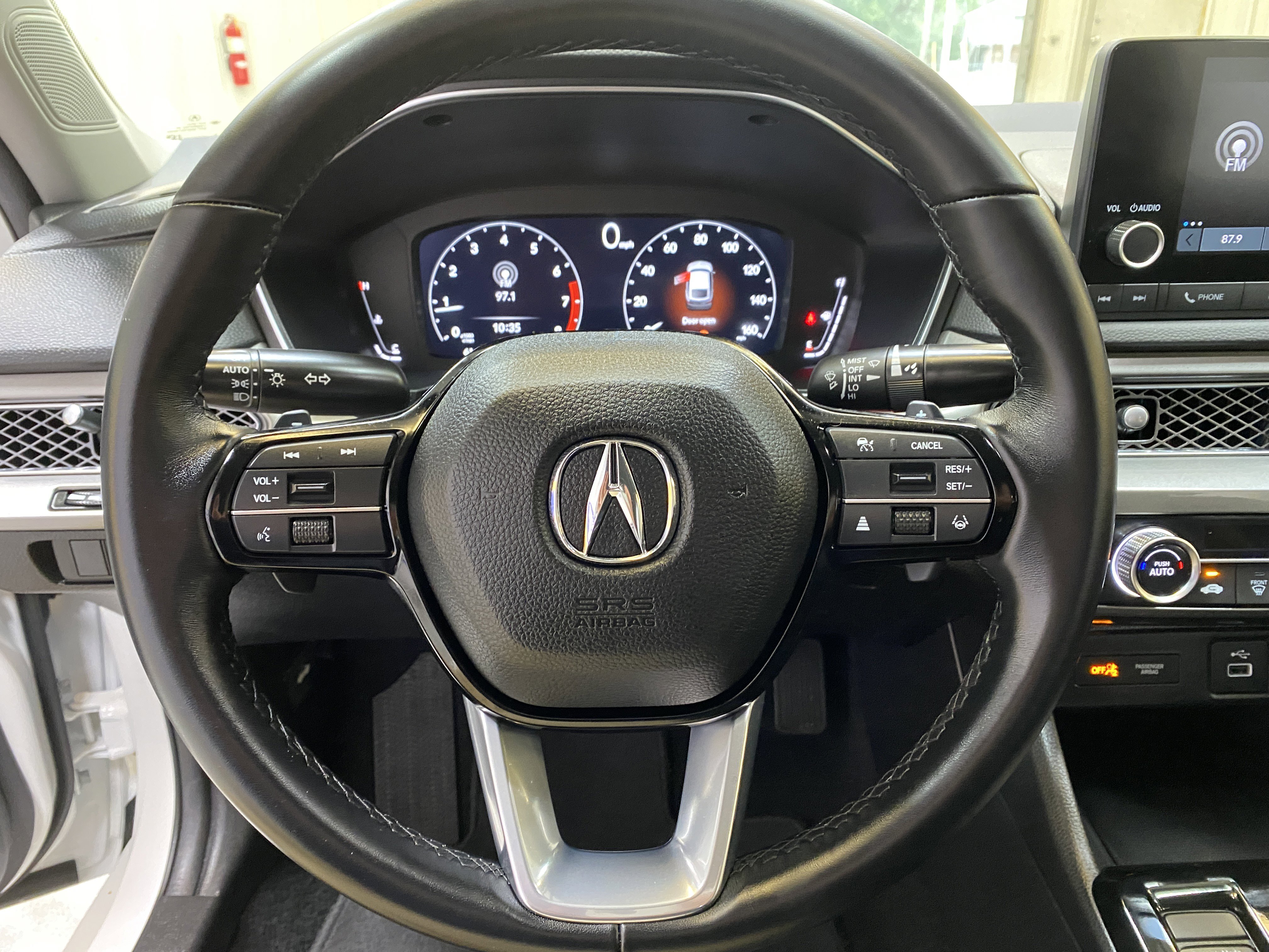 Used 2025 Acura Integra Base image 31