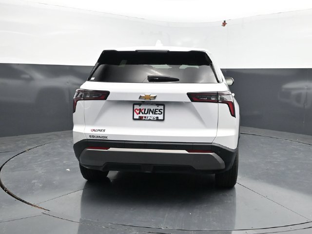 Used 2025 Chevrolet Equinox LT FWD image 8