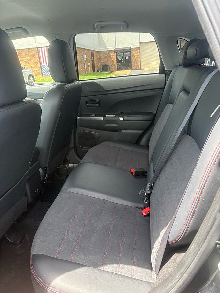 Used 2024 Mitsubishi Outlander Sport SE AWD/4WD image 7