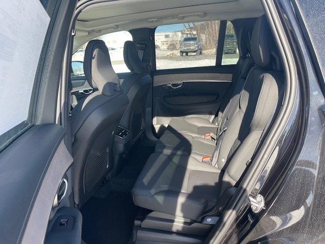 New 2026 Volvo XC90 B6 Plus w/ Protection Package Premier image 7