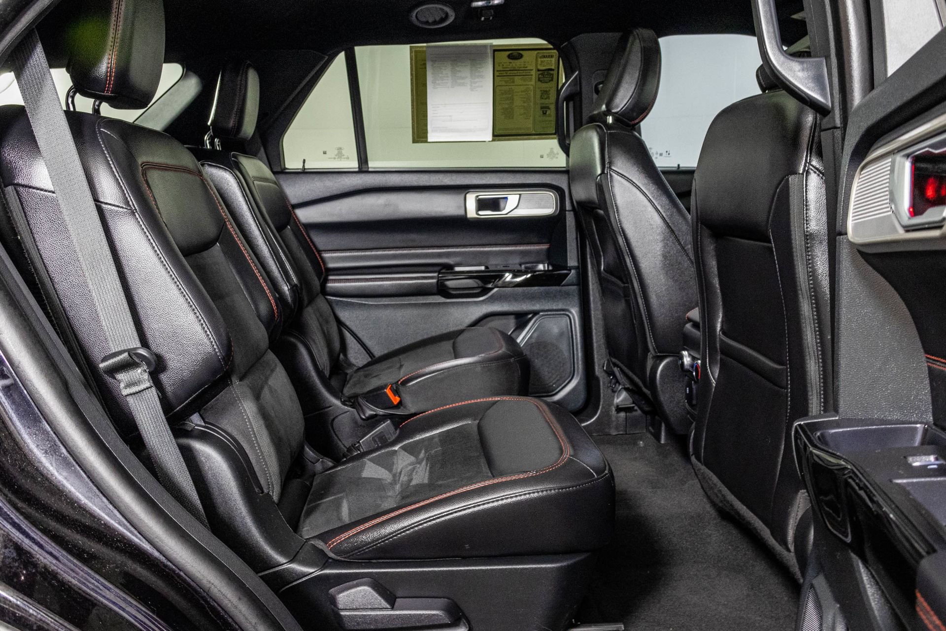 Used 2023 Ford Explorer ST-Line AWD/4WD image 48