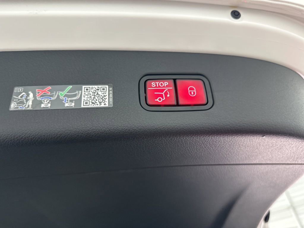 New 2026 Mercedes-Benz GLC 300 image 26