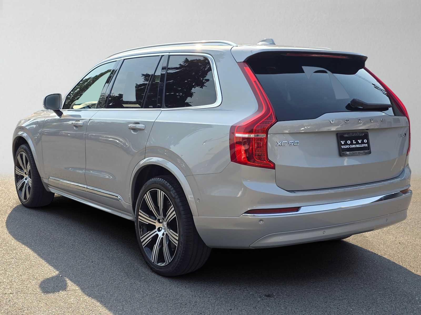 Certified 2023 Volvo XC90 B6 Ultimate AWD/4WD image 5