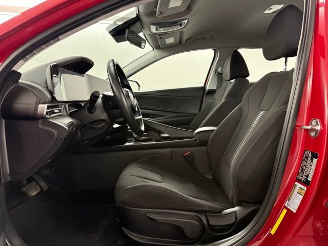 Used 2023 Hyundai Elantra SEL w/ Convenience Package image 26