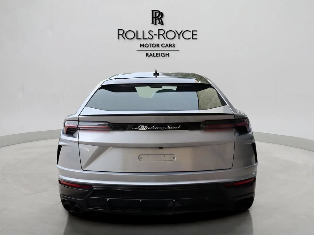Used 2021 Lamborghini Urus AWD/4WD image 5