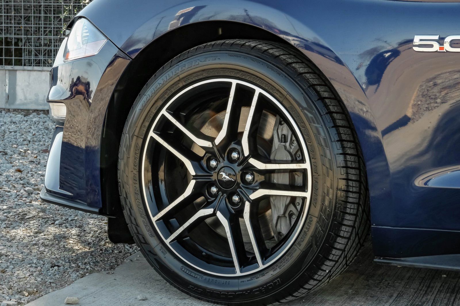 Used 2019 Ford Mustang GT Premium image 40