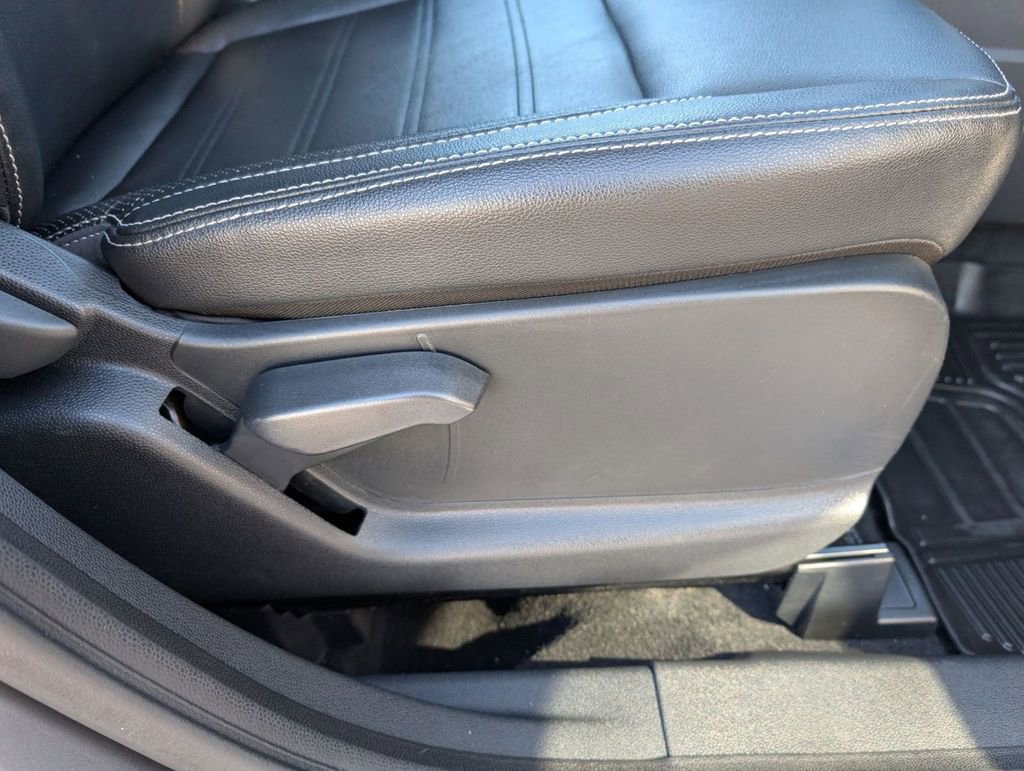 Used 2020 Ford EcoSport Titanium image 46