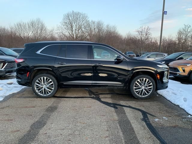 New 2026 Buick Enclave Avenir w/ Super Cruise Package FWD image 4