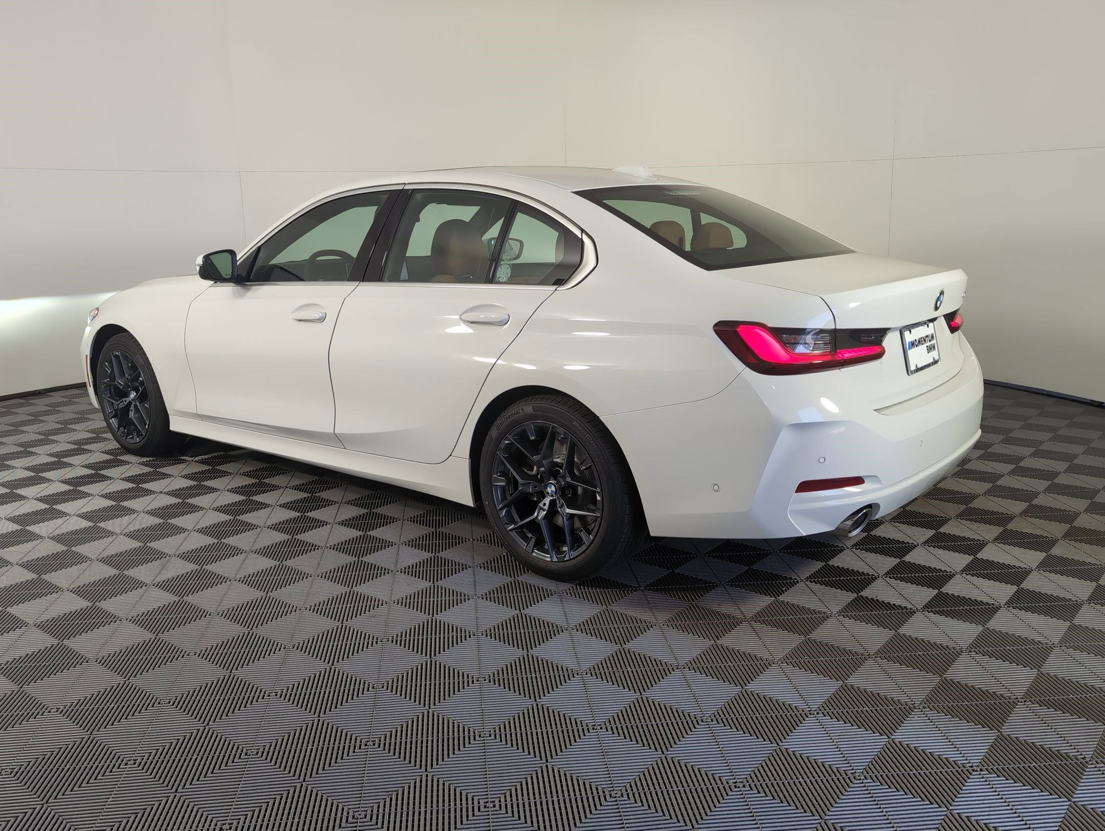 Used 2026 BMW 330i Sedan w/ Convenience Package image 3