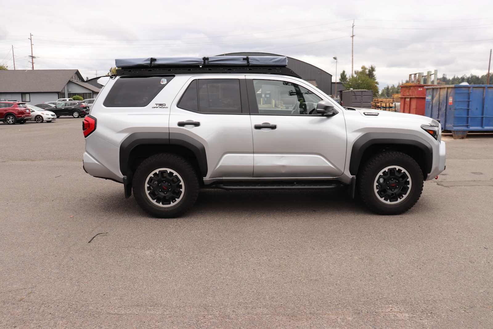 Used 2025 Toyota 4Runner TRD Off-Road Premium AWD/4WD image 4