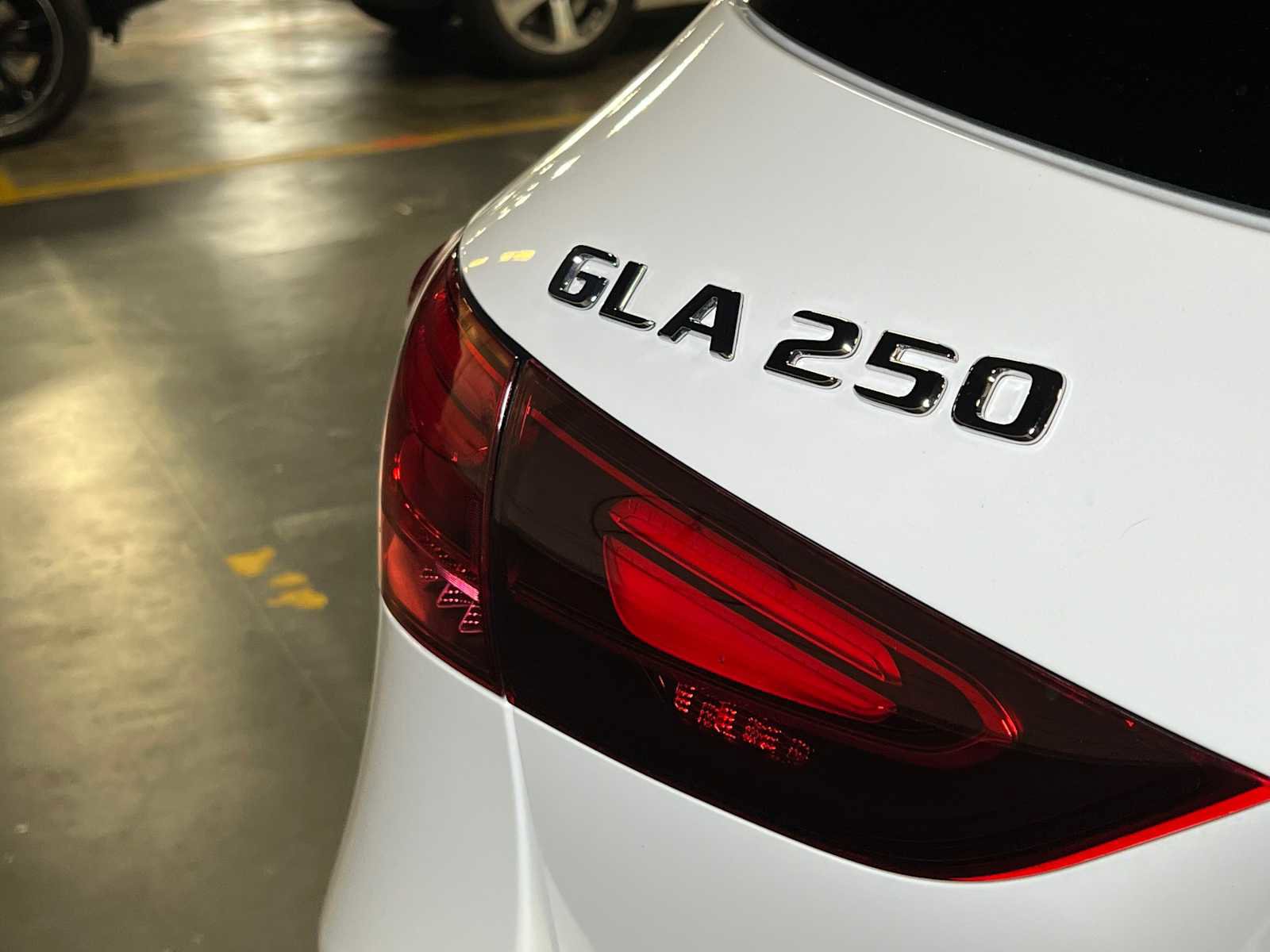 Certified 2025 Mercedes-Benz GLA 250 4MATIC image 13