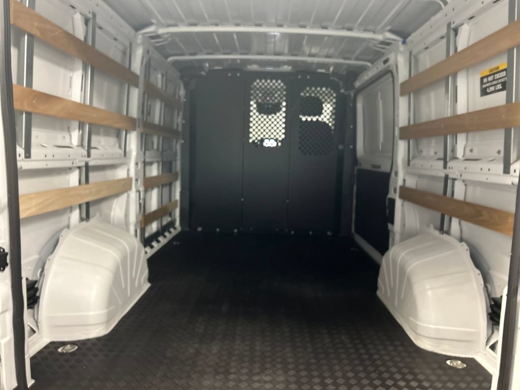 Used 2025 RAM ProMaster 2500 w/ U-Haul Equipment Group FWD image 21