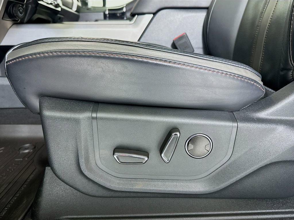 Used 2022 Ford F350 Platinum image 16