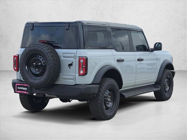 New 2026 Ford Bronco Outer Banks image 2
