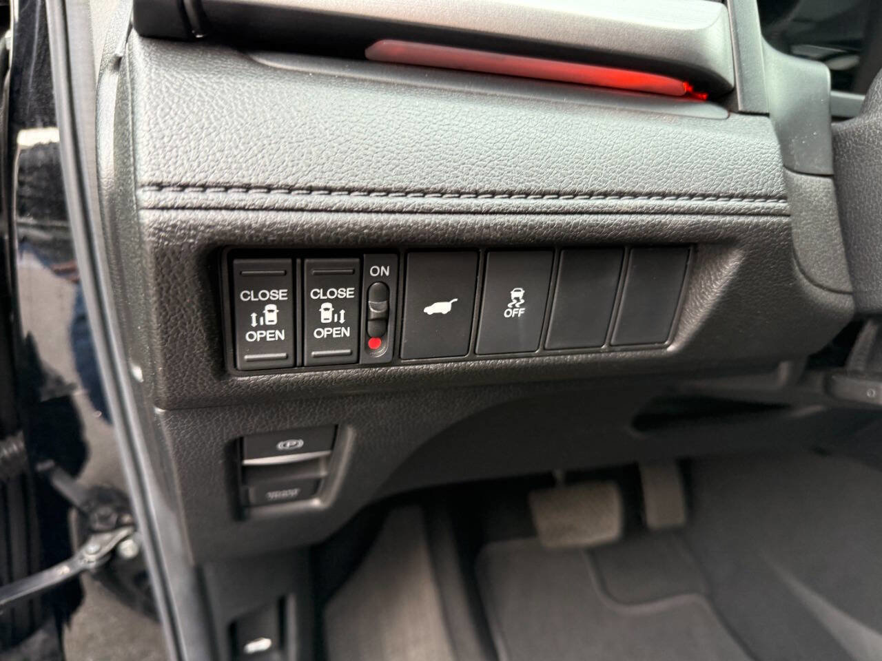 Used 2025 Honda Odyssey Sport-L image 33