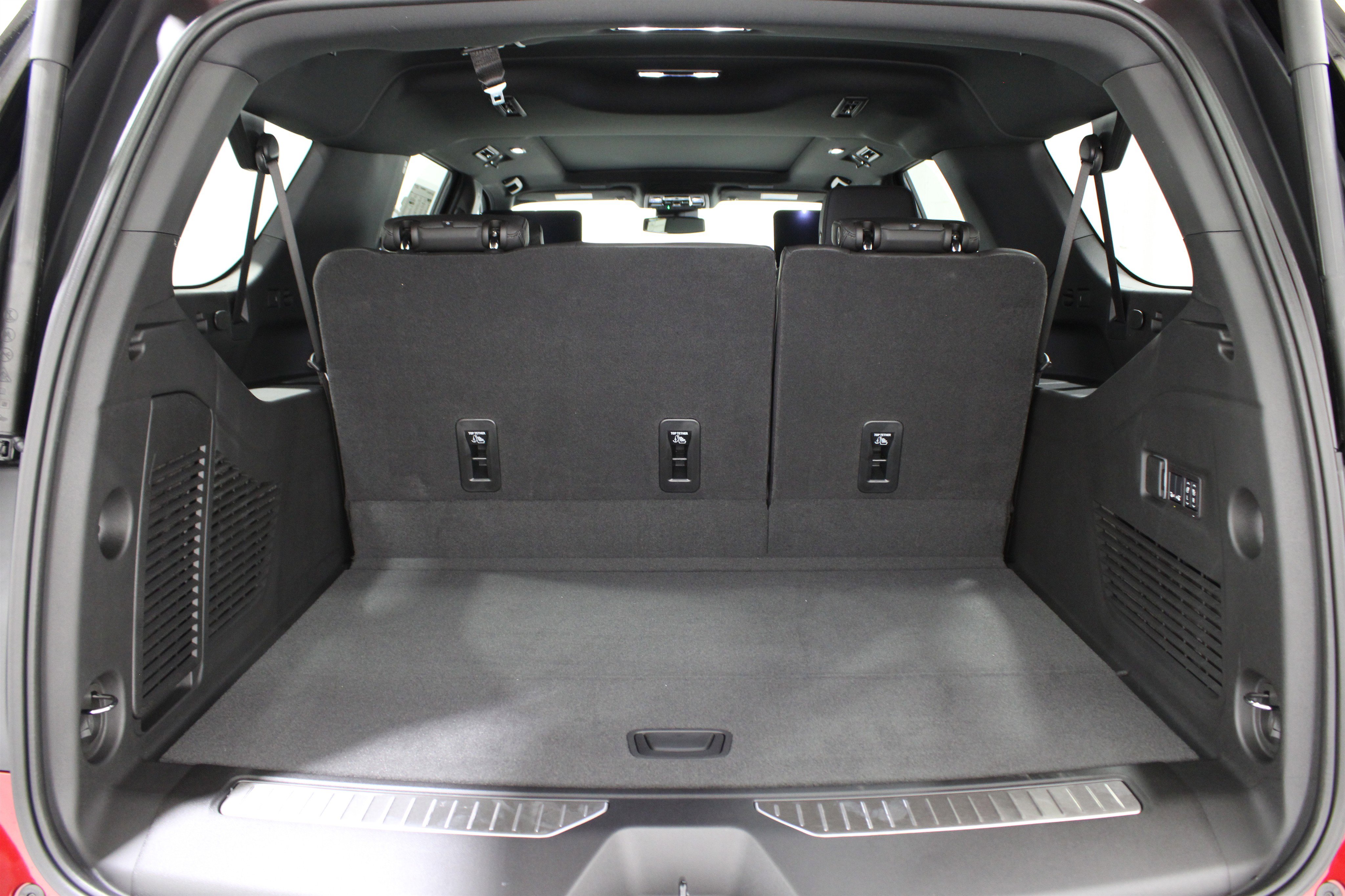 New 2026 Chevrolet Suburban Z71 w/ Z71 Off-Road Package image 31