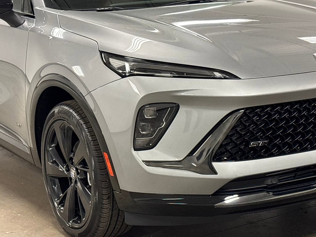 New 2026 Buick Envision Sport Touring image 4