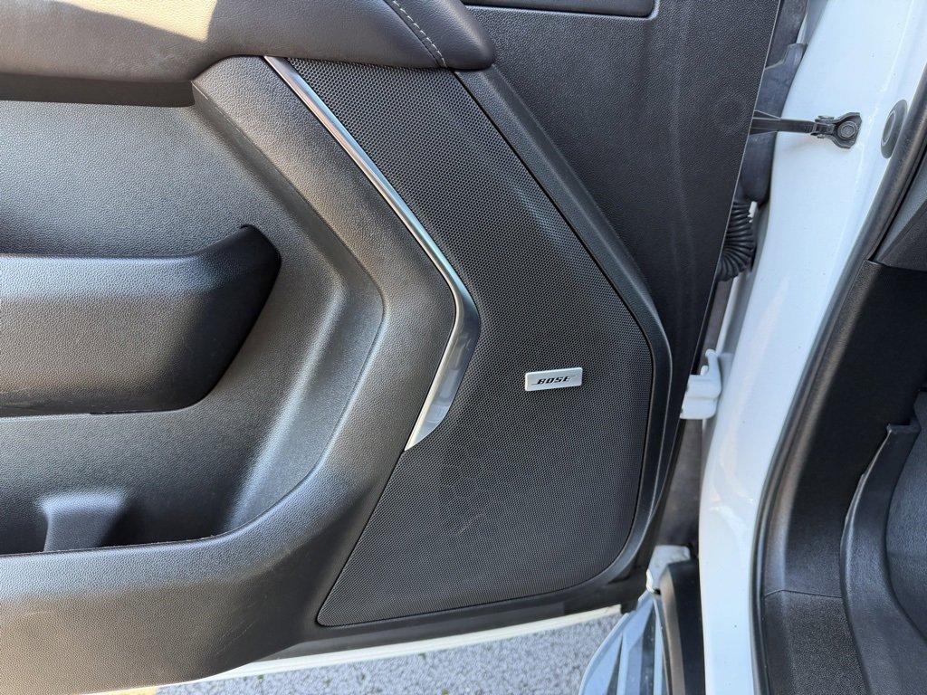 Used 2023 Chevrolet Suburban LT image 15