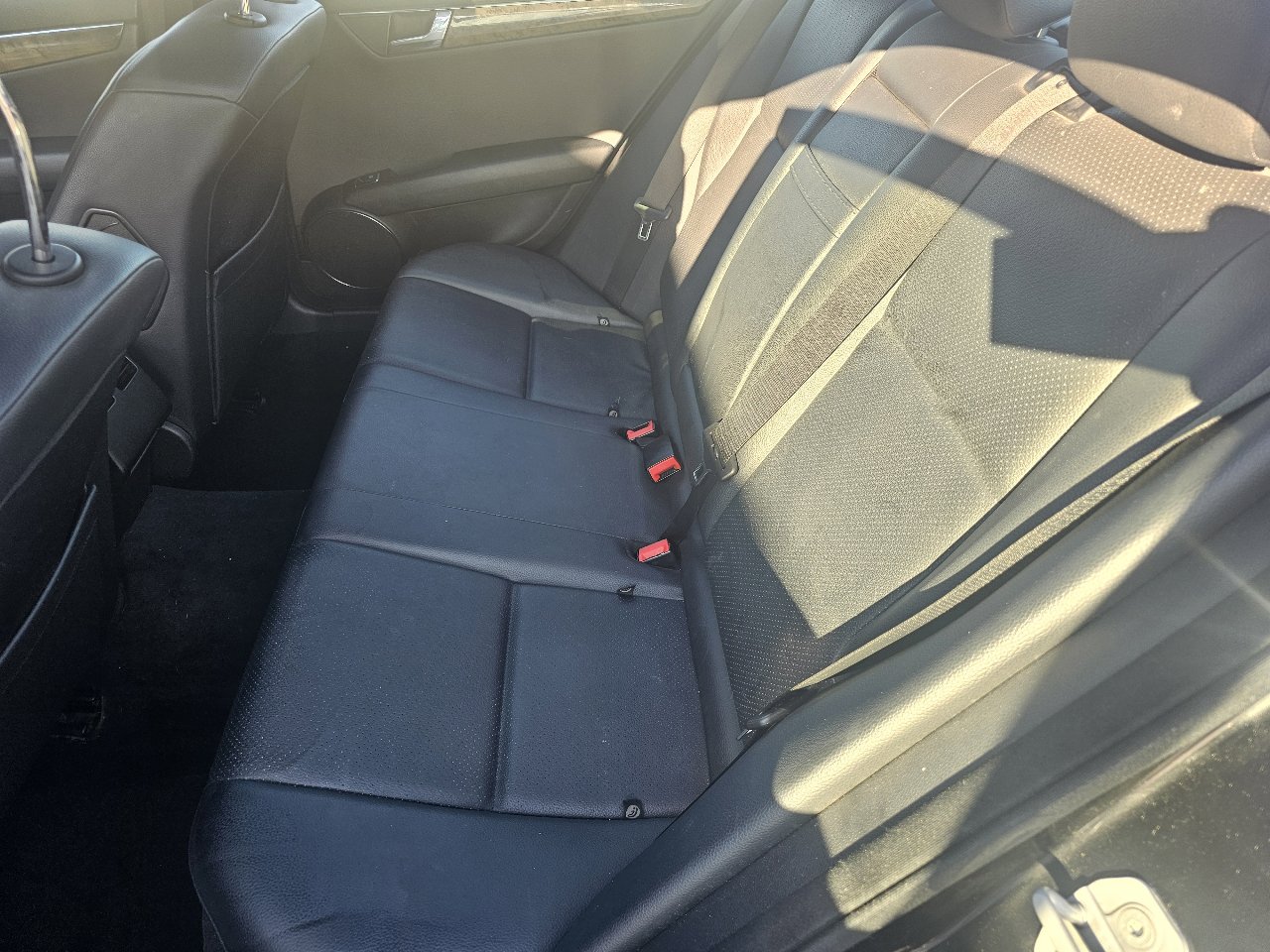 Used 2009 Mercedes-Benz C 350 Sport image 26