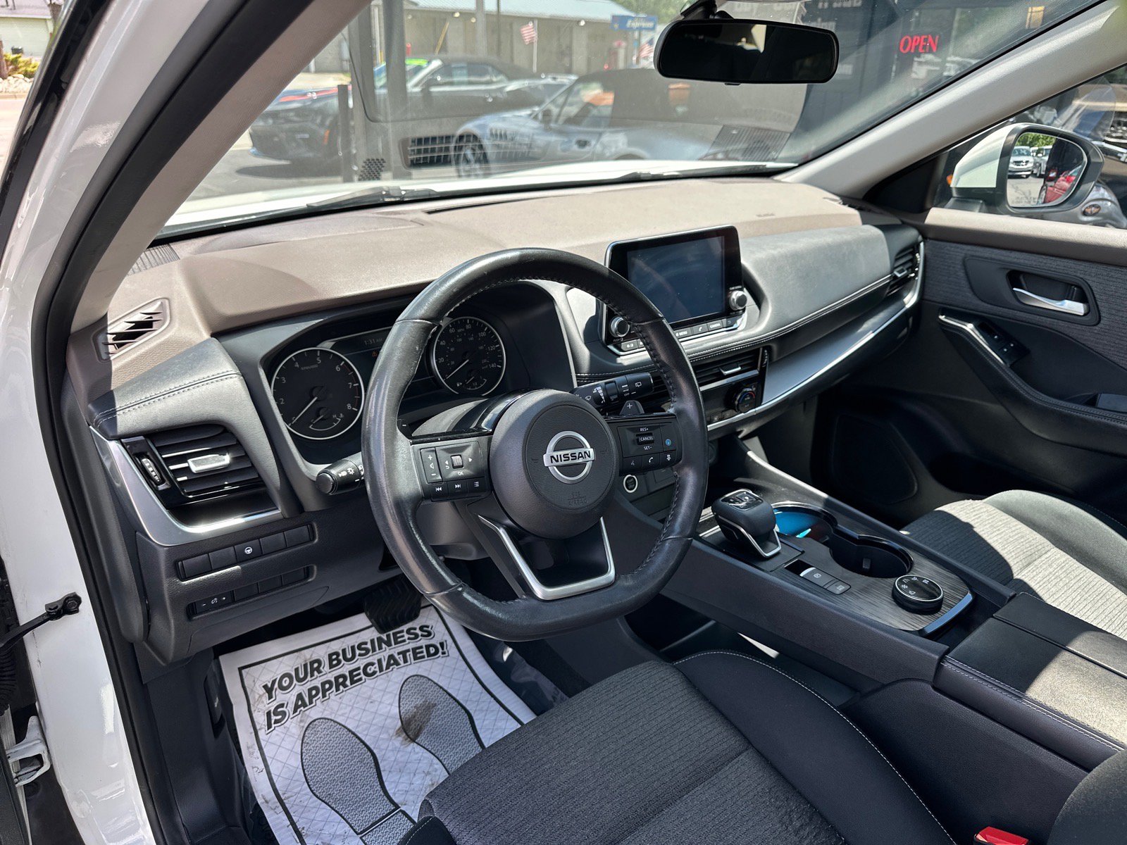 Used 2021 Nissan Rogue SV AWD/4WD image 16