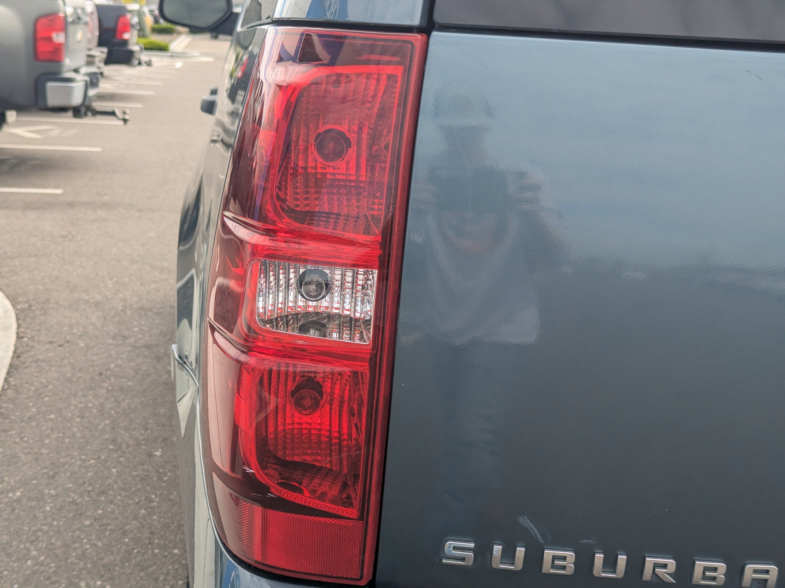 Used 2009 Chevrolet Suburban 2500 LS w/ Skid Plate Package AWD/4WD image 41