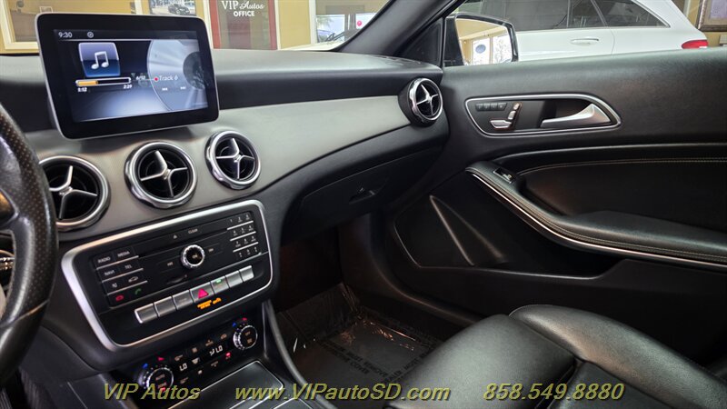 Used 2018 Mercedes-Benz GLA 250 image 19