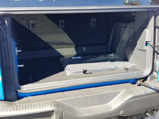 New 2025 Ford Bronco Badlands image 12