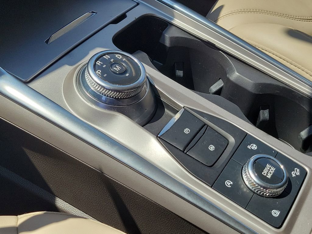 Used 2020 Ford Explorer Platinum image 37