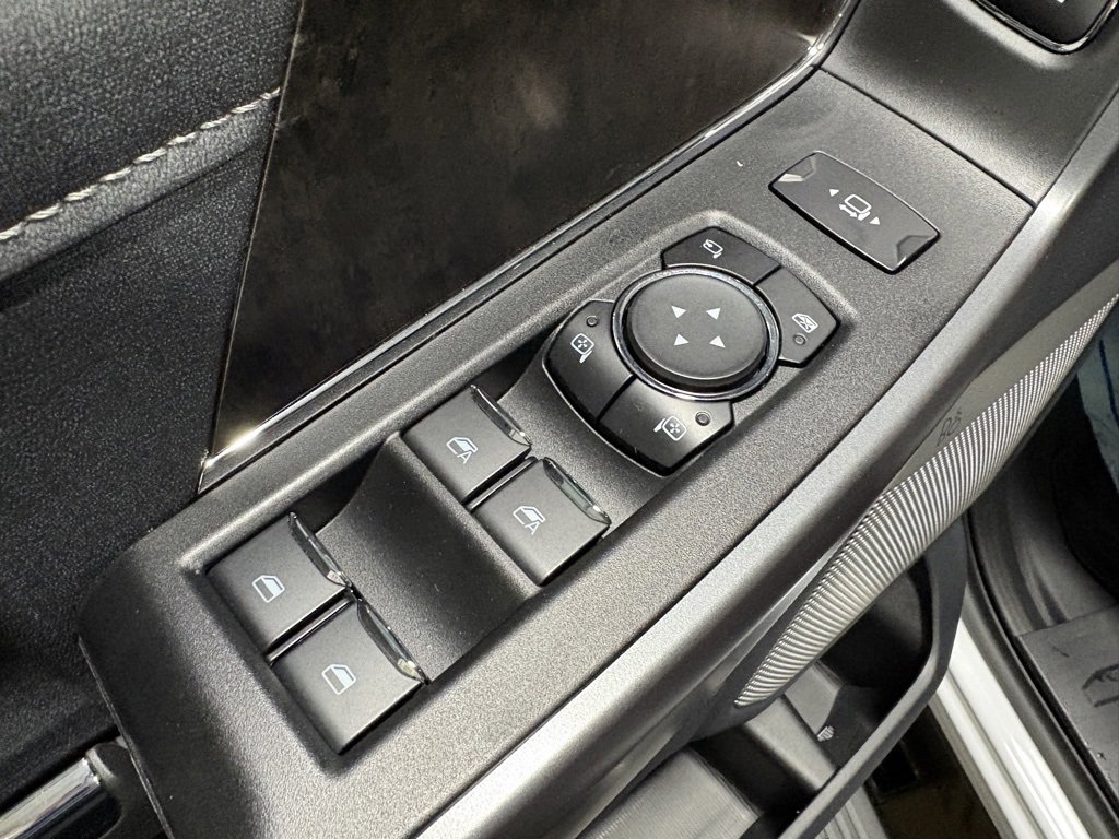 Used 2024 Ford F350 Lariat w/ Lariat Ultimate Package image 22