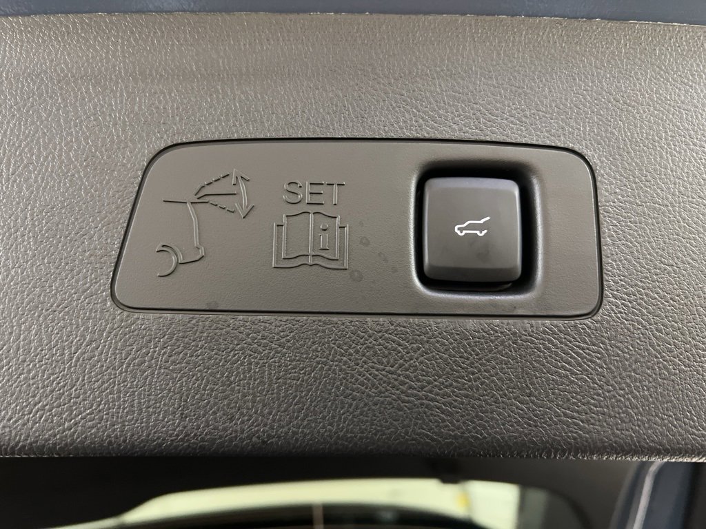 Used 2026 Lincoln Corsair Premiere image 39