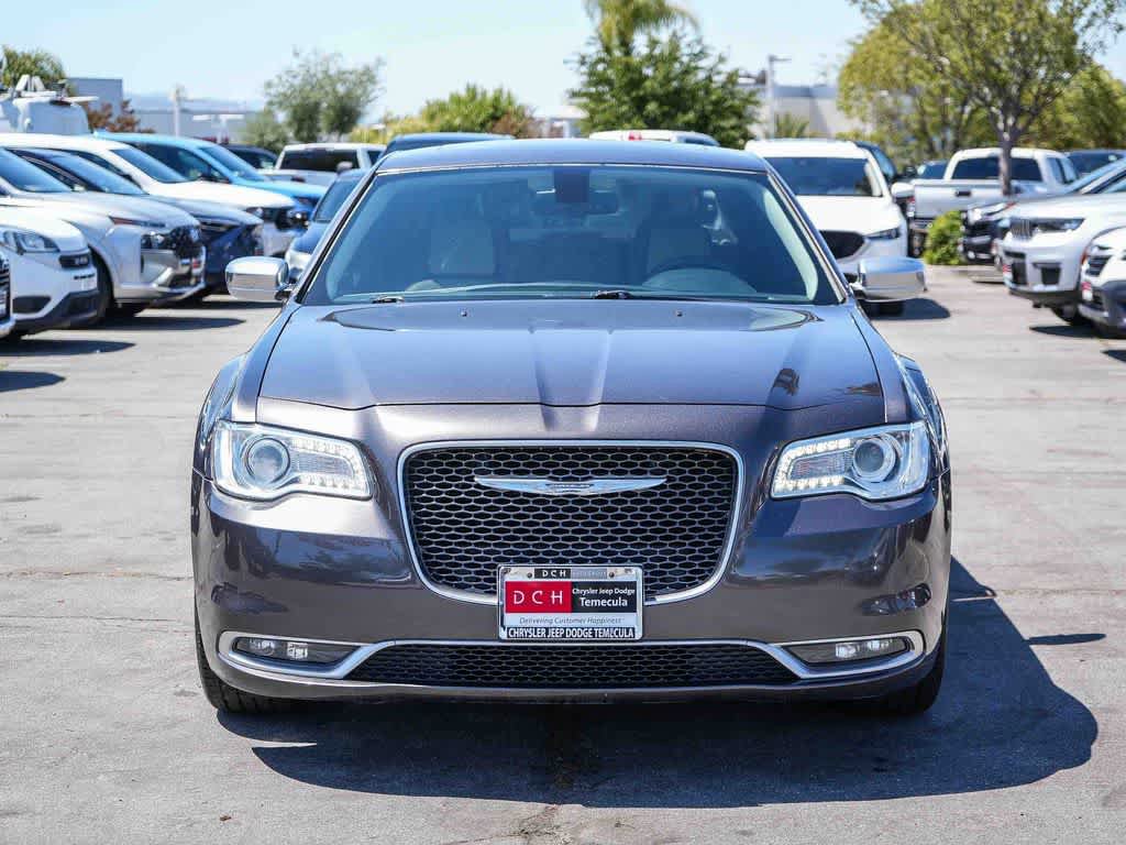 Used 2016 Chrysler 300 C Platinum RWD image 2