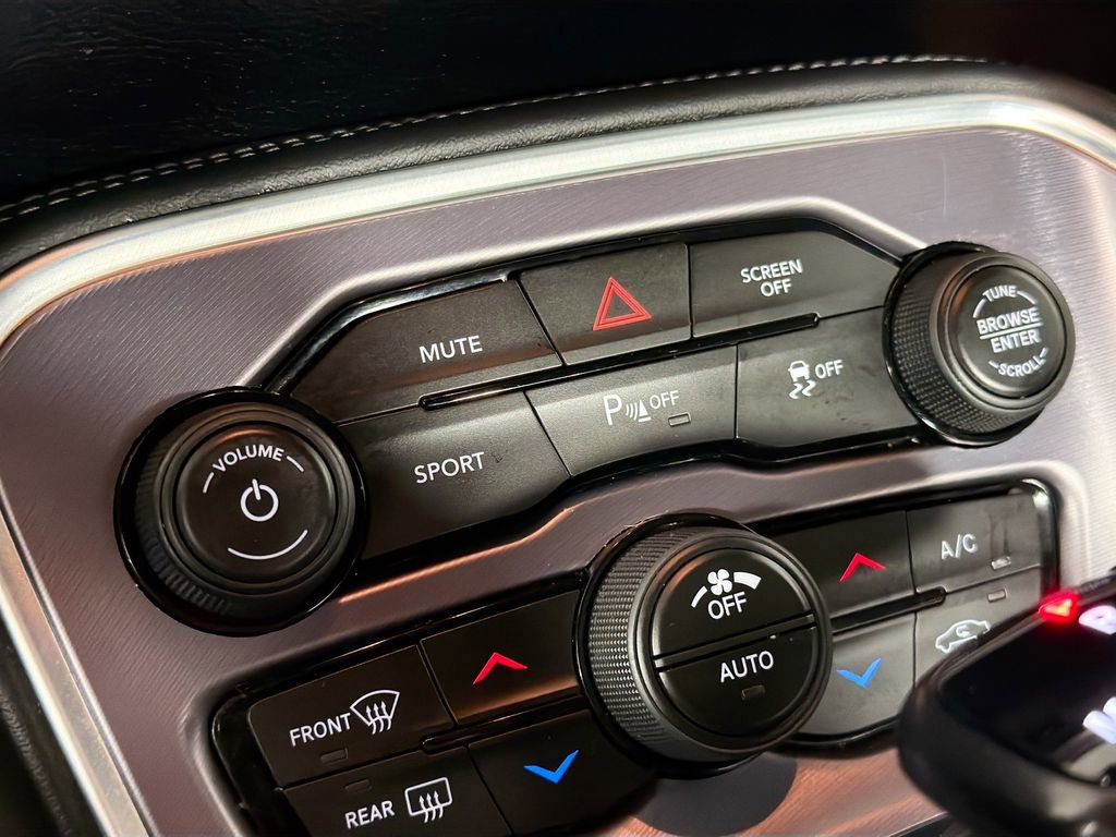 Used 2019 Dodge Challenger R/T w/ Driver Convenience Group image 15