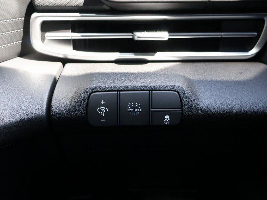 New 2026 Hyundai Elantra Blue image 32