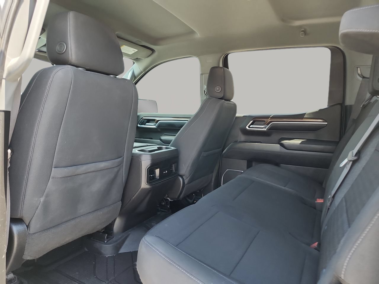 Used 2022 Chevrolet Silverado 1500 LT RWD image 16