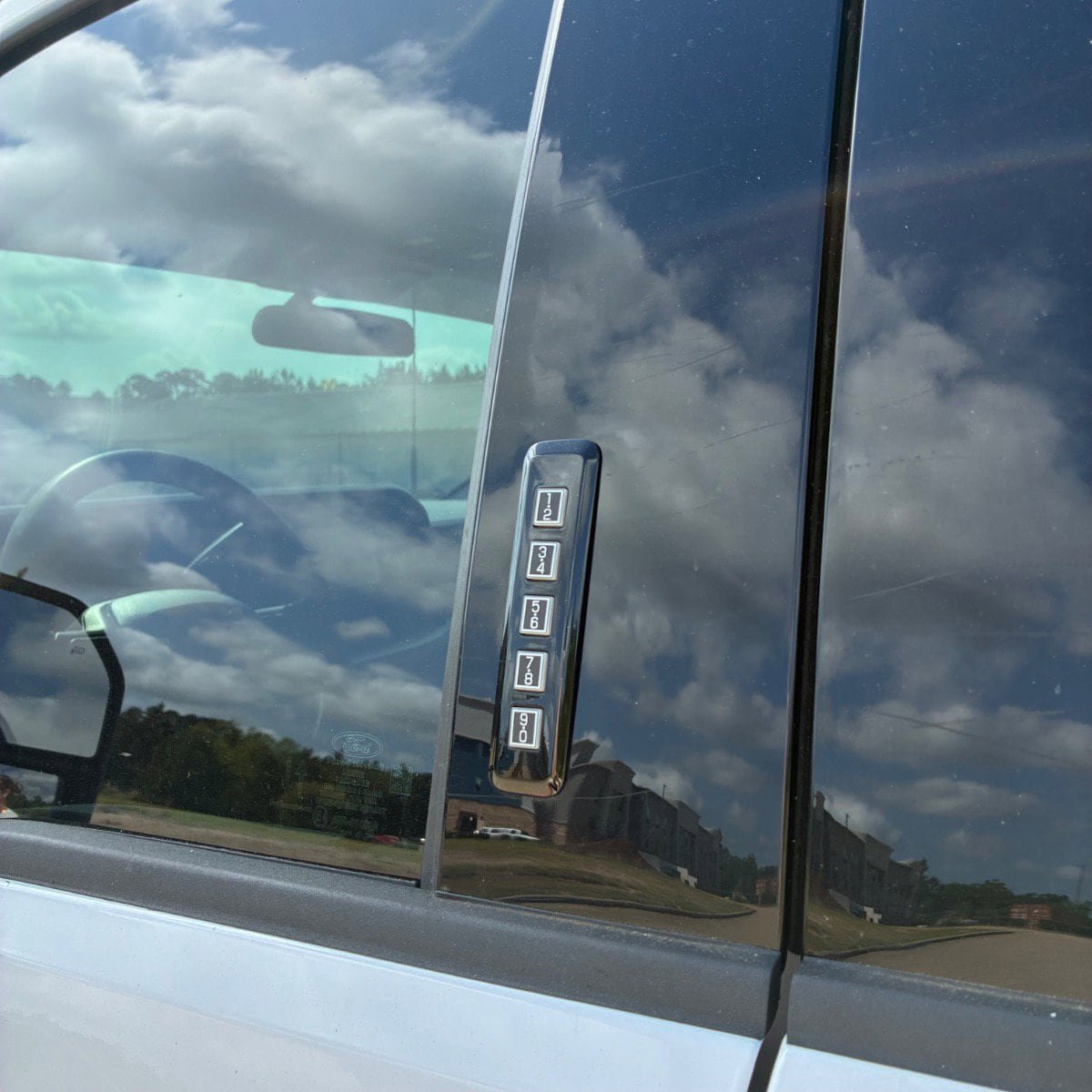 Used 2024 Ford F350 XLT AWD/4WD image 30
