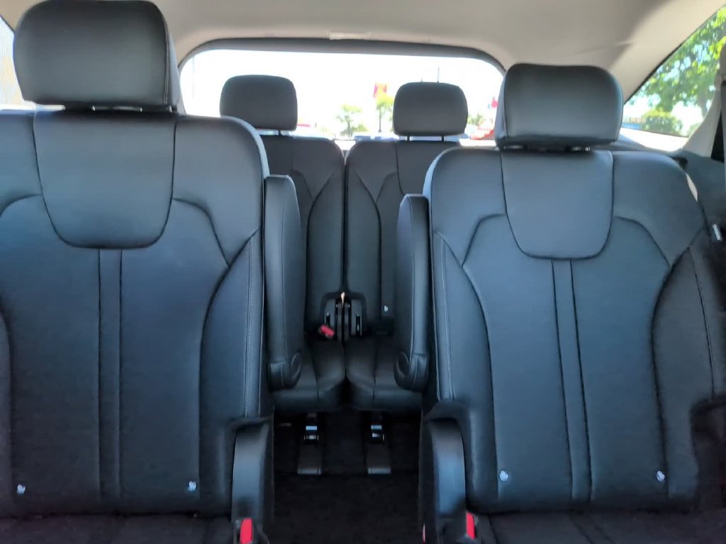Used 2025 Kia Sorento EX AWD/4WD image 25