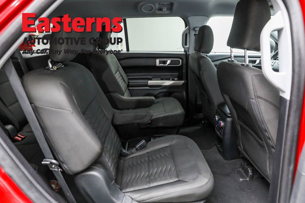 Used 2021 Ford Explorer XLT image 22