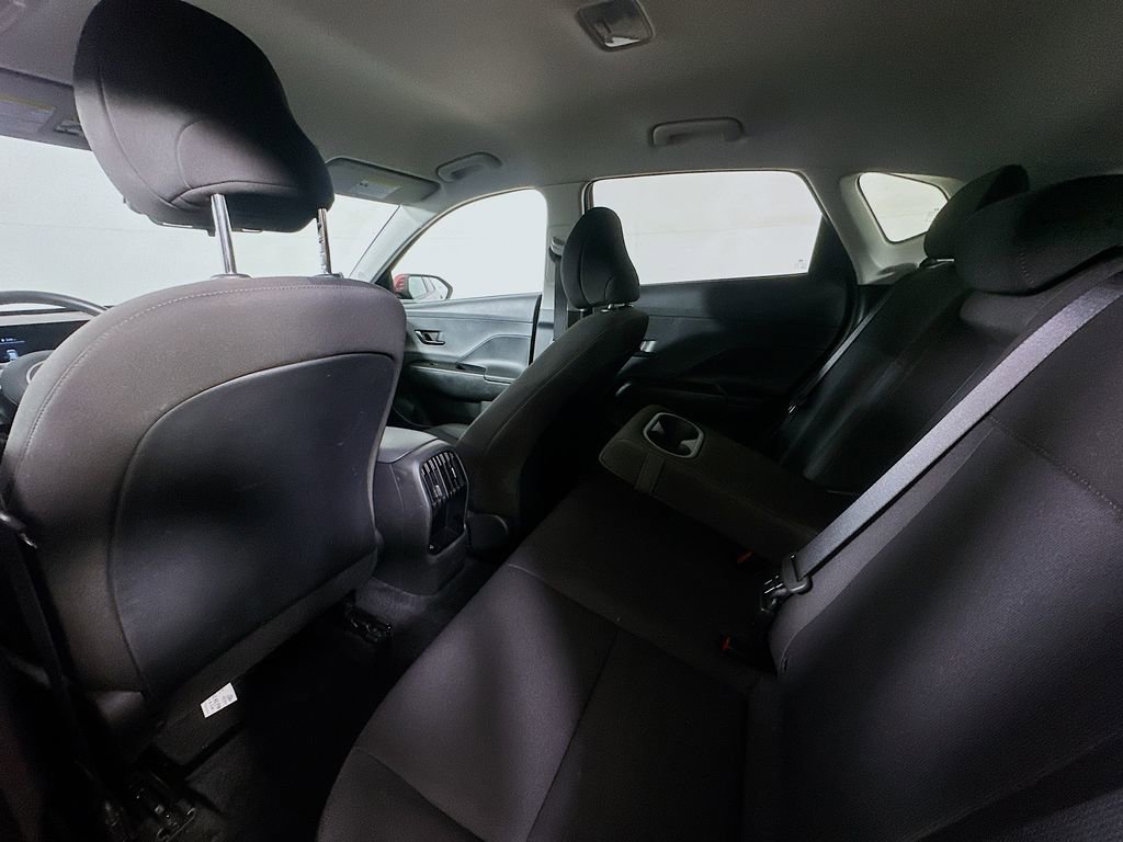 Used 2025 Hyundai Kona SEL FWD image 13