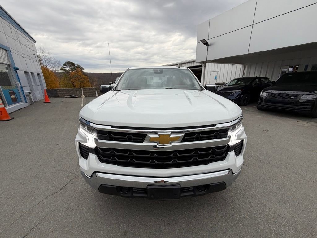 Used 2025 Chevrolet Silverado 1500 LT image 8