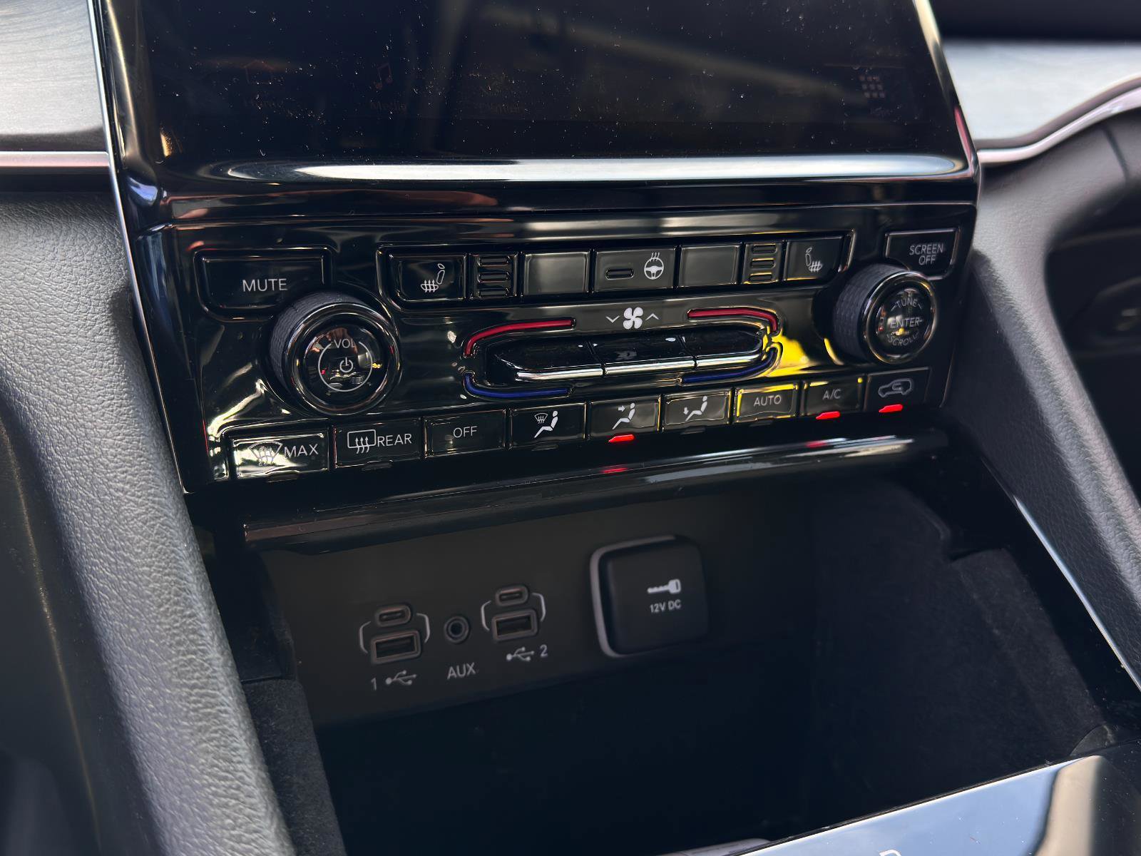 Used 2022 Jeep Grand Cherokee L Limited image 21