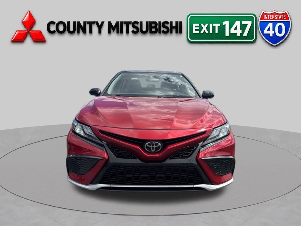 Used 2023 Toyota Camry XSE FWD image 2