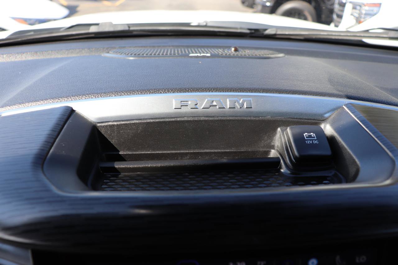 Used 2024 RAM 1500 Laramie RWD image 31